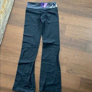 Lululemon yoga pants